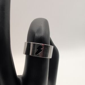 NWOT Silver Toned Lightning Bolt Ring Stainless Steel